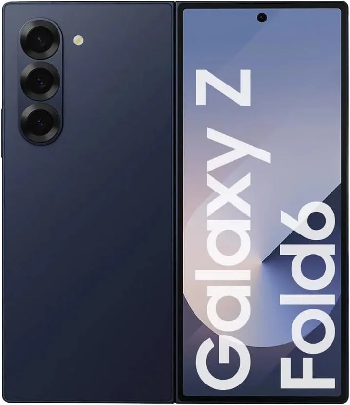 Samsung Galaxy Z Fold6 azul, com o módulo de três câmeras traseiras